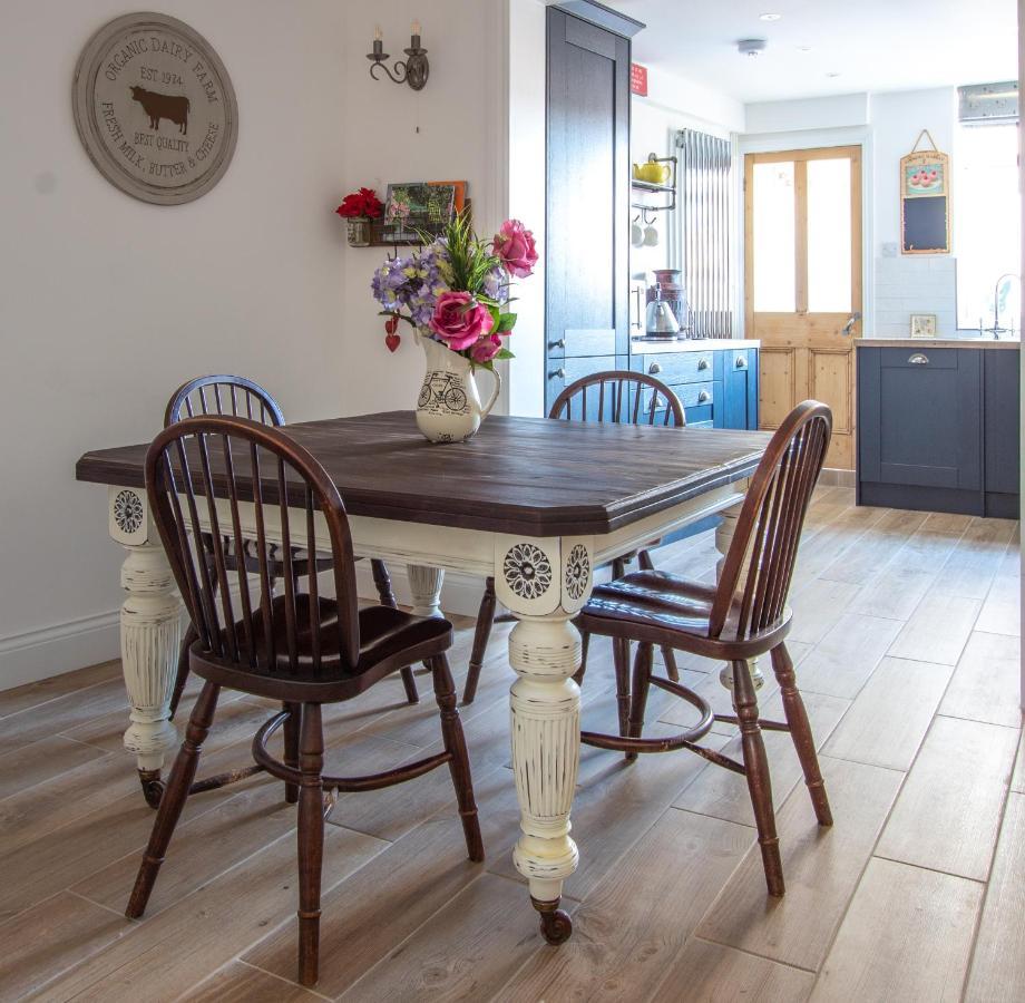 Bury St. Edmunds Stylish Town Centre House With Garden And Parking Opposite 빌라 외부 사진